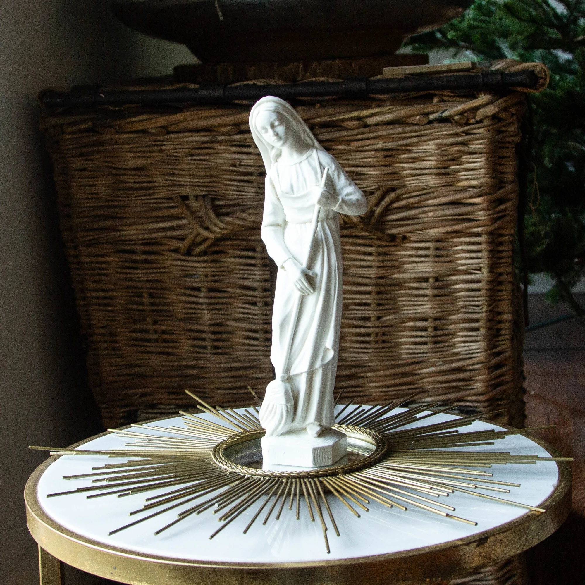 Kitchen Madonna Ivory Statue - Image 2